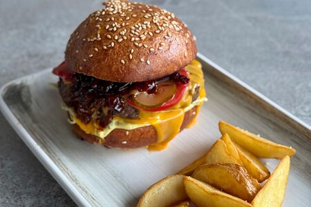Бургер из мраморной говядины