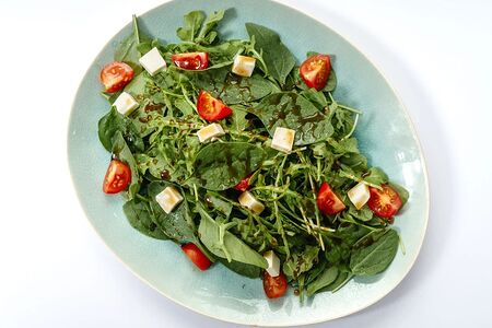 Рукола с моцареллой