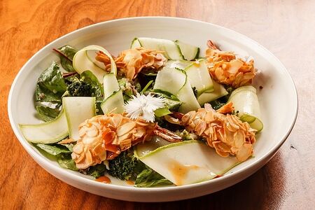 Салат Эби Амондо