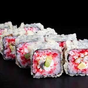 Теплый ролл с угрем и снежным крабом