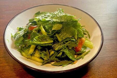 Легкий салат с чукой 