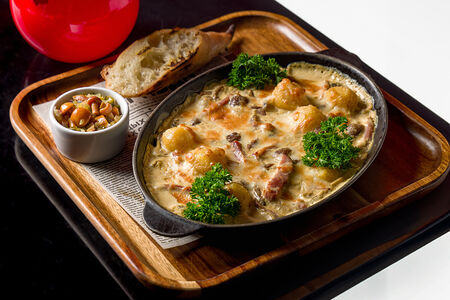 Скоблянка из свинины с копченой грудинкой