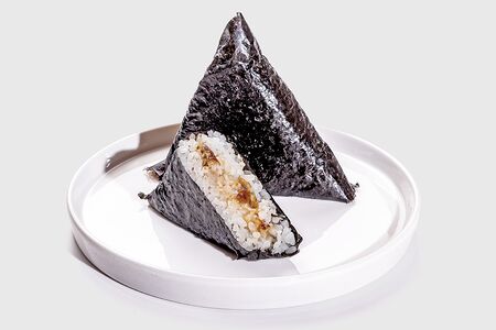 Онигири спайси Угорь