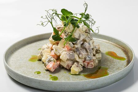 Оливье с говяжим языком