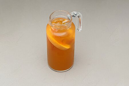 Красный холодный чай