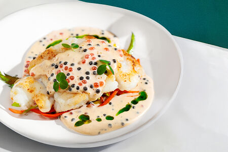 Треска в икорном соусе