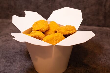 9 наггетсов