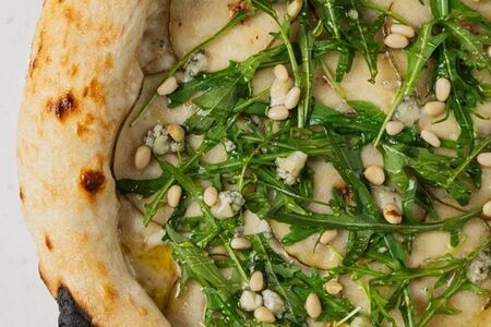 Груша-сыр горгонзола-мед