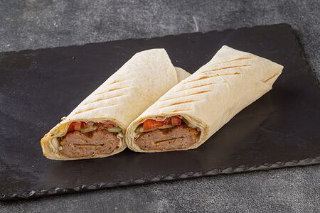 Люля-кебаб в лаваше