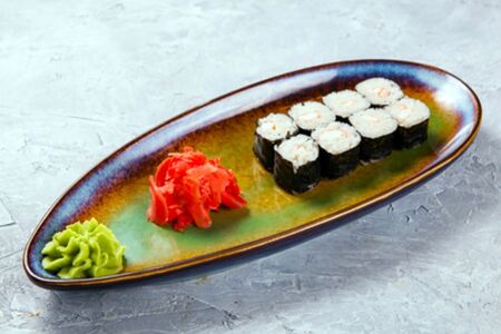 Хосомаки с креветкой