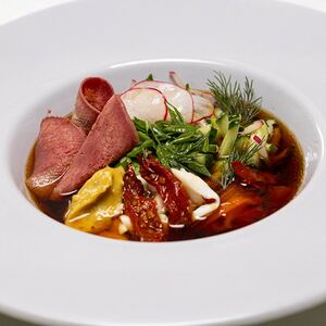 Окрошка с говяжьим языком на квасе