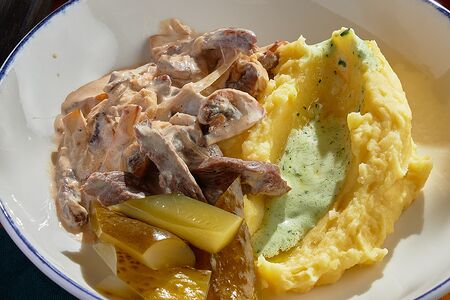 Строганов из мраморной говядины