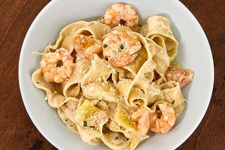 Паста с креветками в сливочном соусе