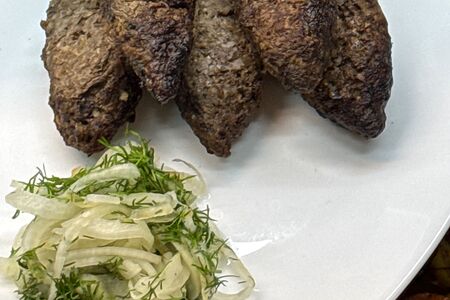 Люля Говядина + курица с маринованным лучком 