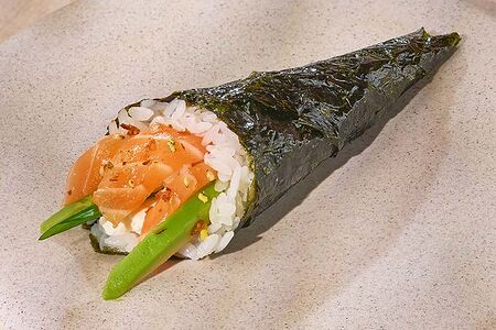 Темаки с лососем