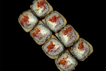 Теплый ролл с беконом