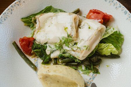 Кальмар с трюфельным пюре и овощами - ланч