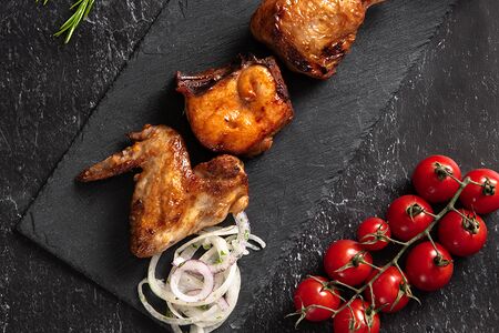 Шашлык из курицы на кости