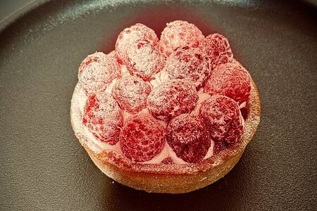 Малиновая тарталетка 