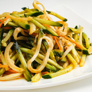 Салат Кальмар с огурцом