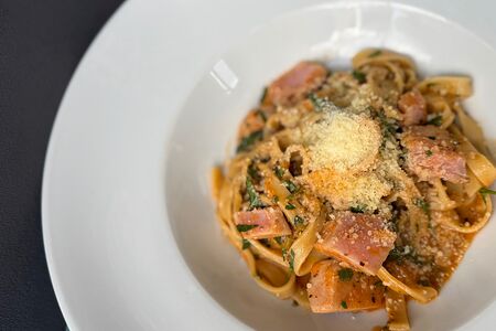 Паста с тунцом конфи