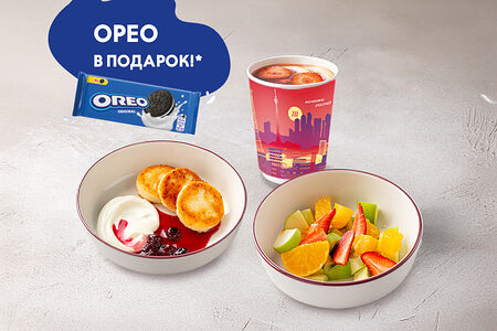 Детский завтрак с сырниками