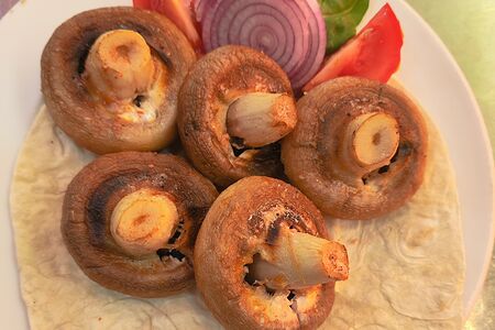 Грибы на мангале