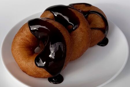 10 пышек с шоколадом