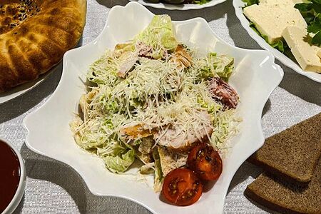 Цезарь с курицей