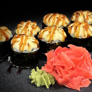 Запечённый мини-ролл с тунцом