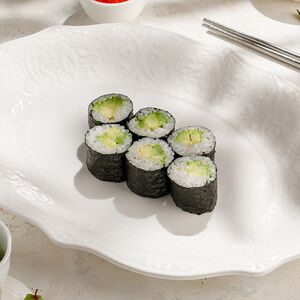 Ролл с авокадо