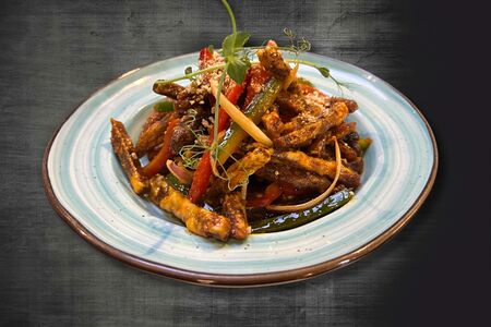 Cалат из говядины с кешью