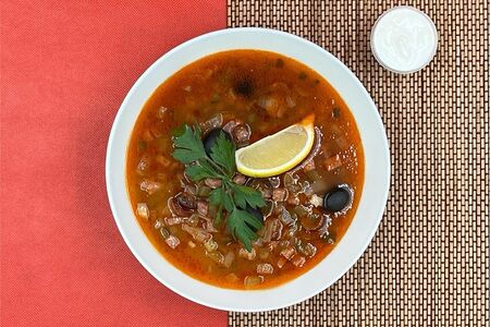 Суп Солянка мясная