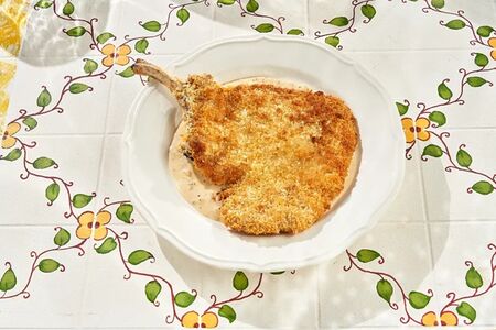 Шницель из свиной корейки с горчичным соусом