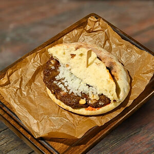 Плескавица в лепине*