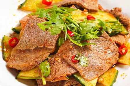 C2 Говядина с огурцом 