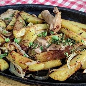 Жареный картофель с грибами