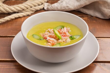 Суп-пюре из Спаржи с копчёной креветкой 