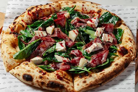 Пицца с утиной грудкой