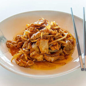 Свинина с луком