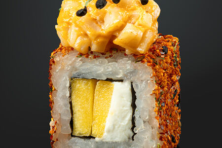 Запечённый ролл с гребешком и свежим манго