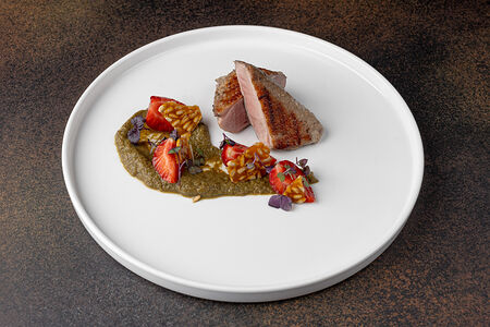 Филе утки с абрикосом и сливовым вареньем