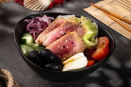 Поке с тунцом 