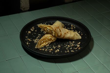 Блин с яйцом