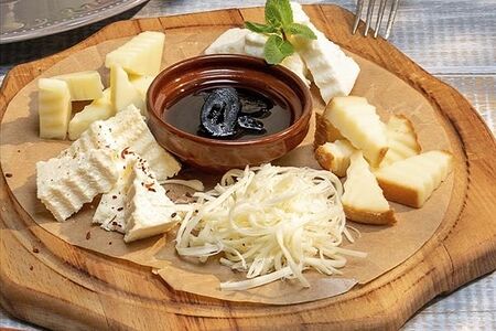 Ассорти грузинских сыров