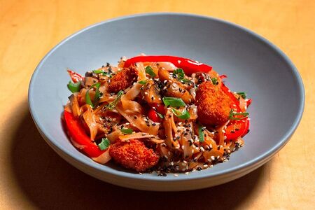 Wok с курицей