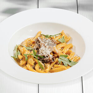 Казаречче с томлеными щечками