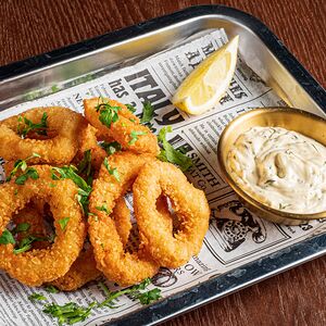 Кальмар фри и соус тартар