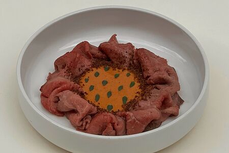 Ростбиф с кремом из вяленых томатов