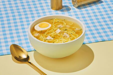 Куриный суп с лапшой